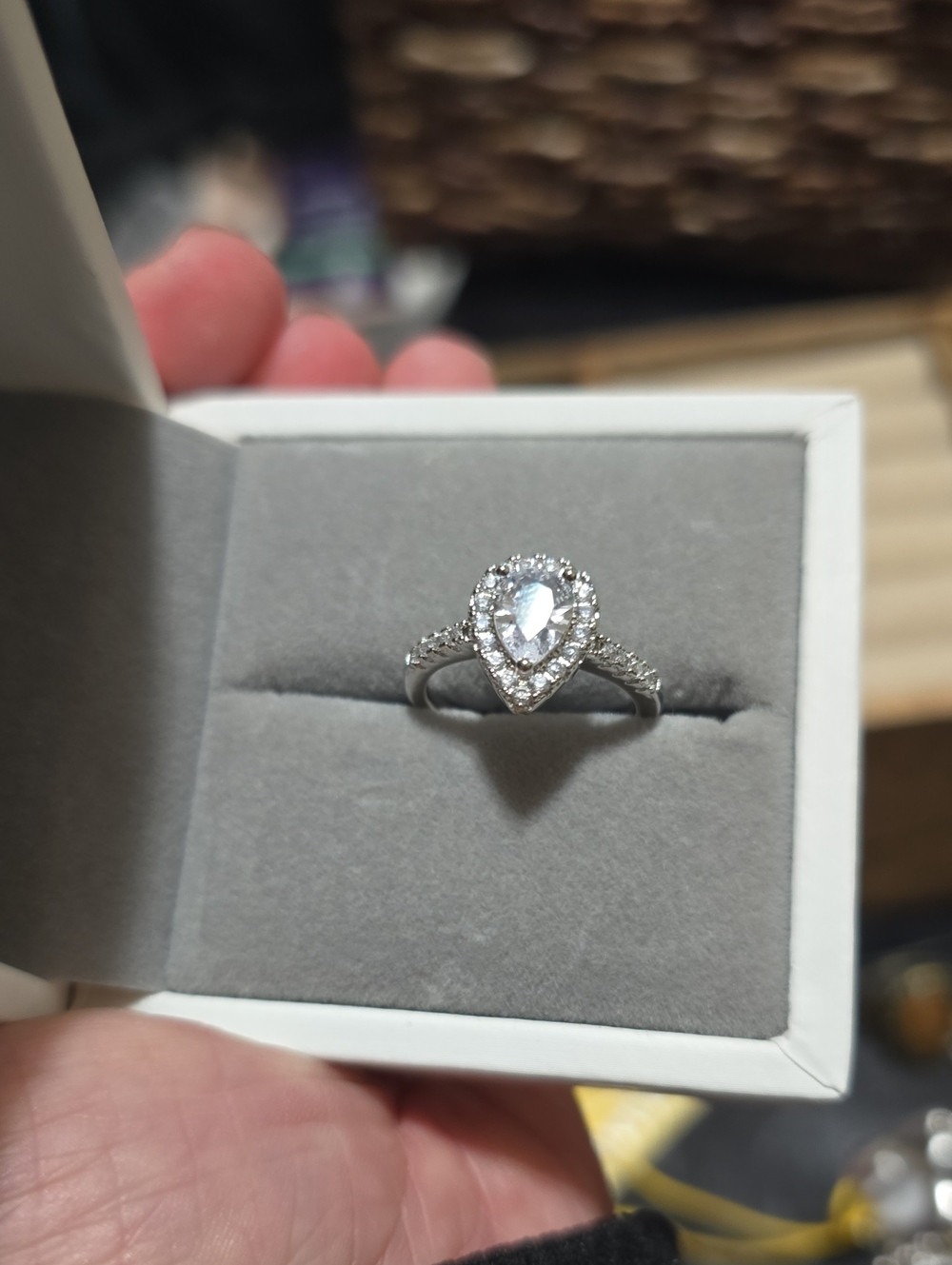 Assorted Costume Jewelry Rings - Picture 5 of 6